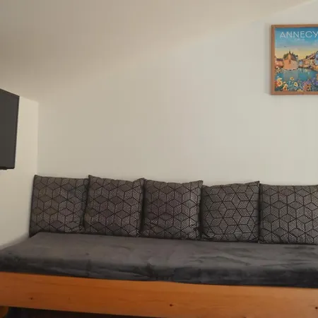 Apartment La Loulettaz *